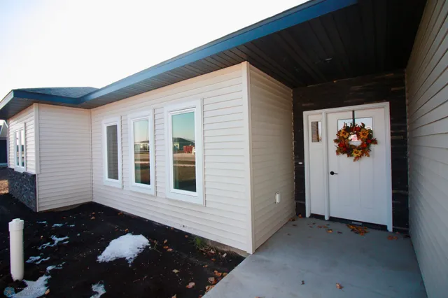 $398,000 | 115 16th Street North, Breckenridge, MN 56520