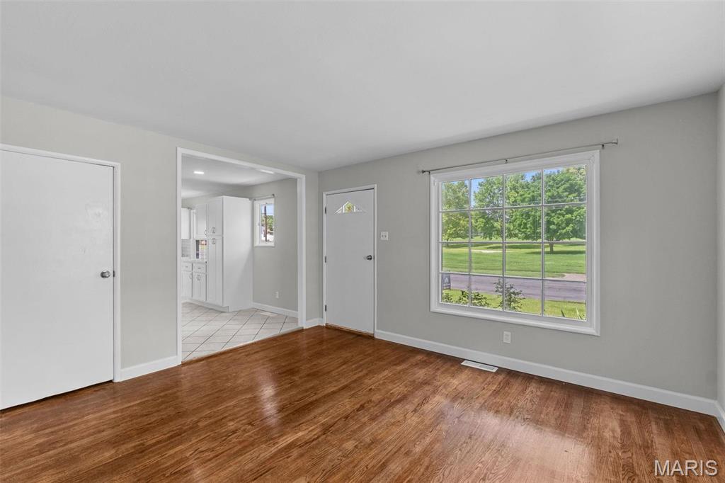 2490 Mullanphy Road Florissant, MO 63031 - Photo 4 of 33 Gallery Image 4