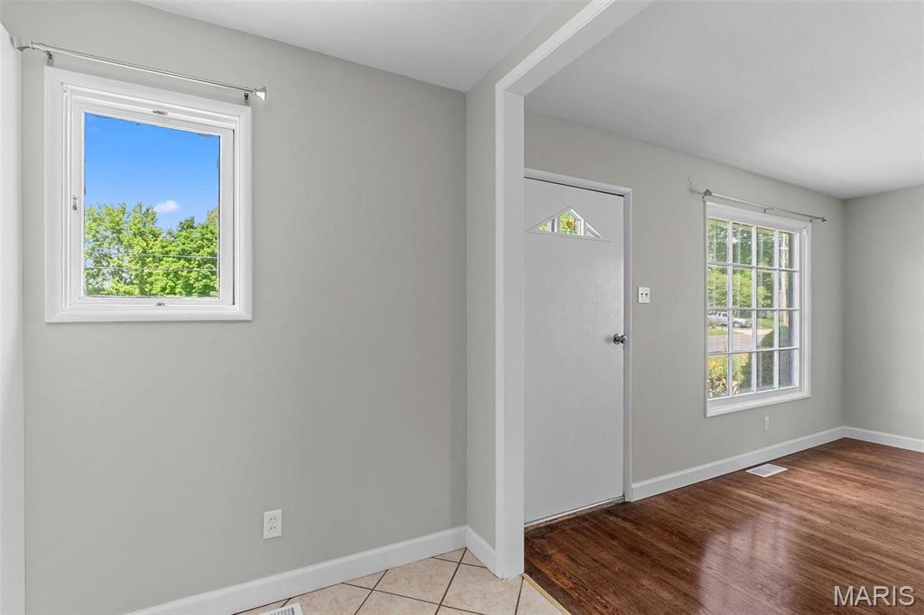 2490 Mullanphy Road Florissant, MO 63031 - Photo 6 of 33 Gallery Image 6