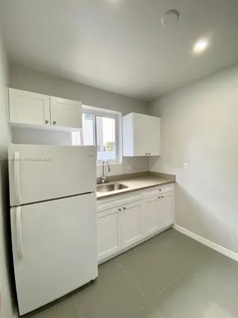 $2,200 | 60 Northeast 78th Street, Unit FRONT, Miami, FL 33138