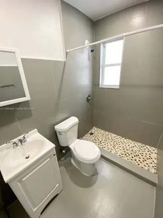 $2,200 | 60 Northeast 78th Street, Unit FRONT, Miami, FL 33138