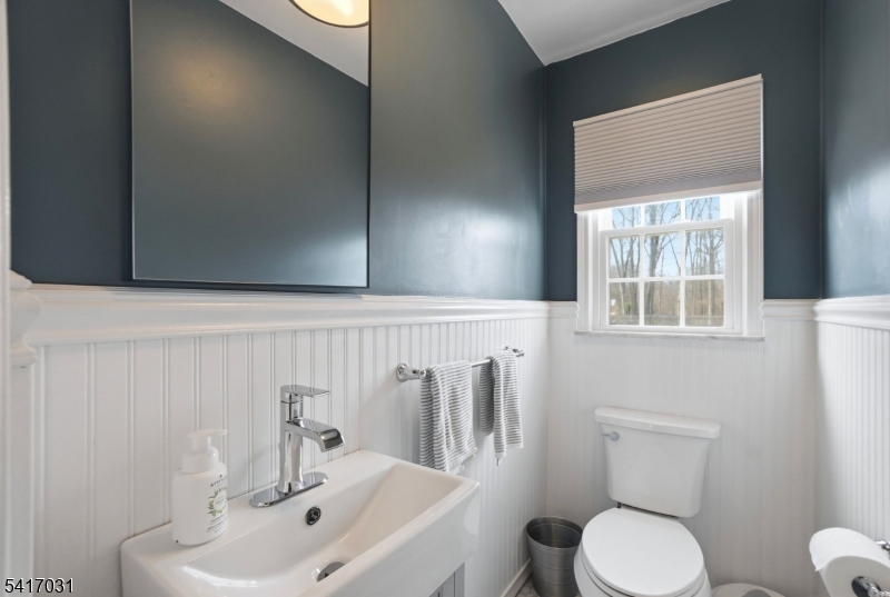 72 Lenox Road Wayne, NJ 07470 - Photo 15 of 44