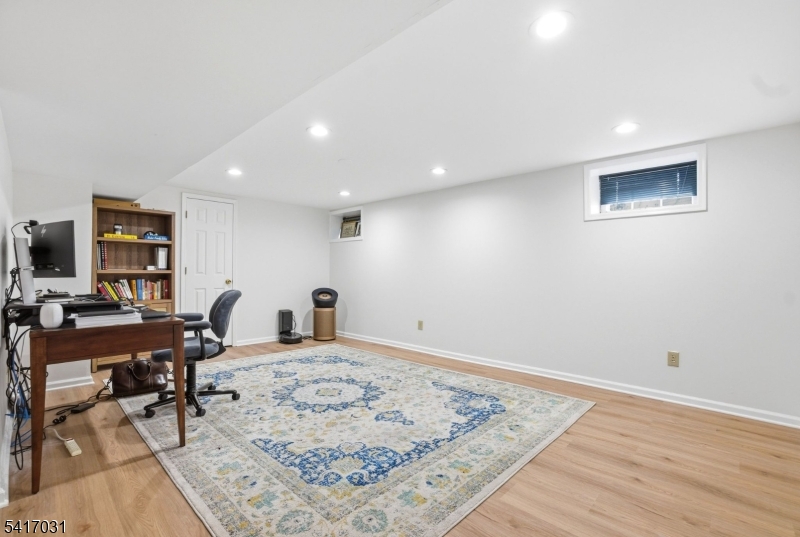 72 Lenox Road Wayne, NJ 07470 - Photo 30 of 44