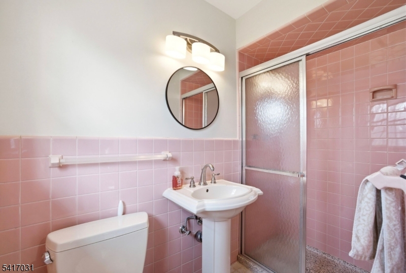 72 Lenox Road Wayne, NJ 07470 - Photo 31 of 44