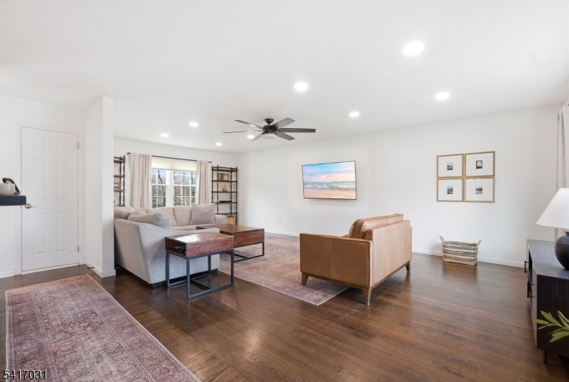 72 Lenox Road Wayne, NJ 07470 - Photo 4 of 44