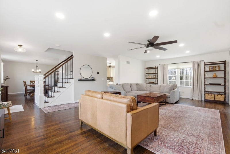 72 Lenox Road Wayne, NJ 07470 - Photo 5 of 44