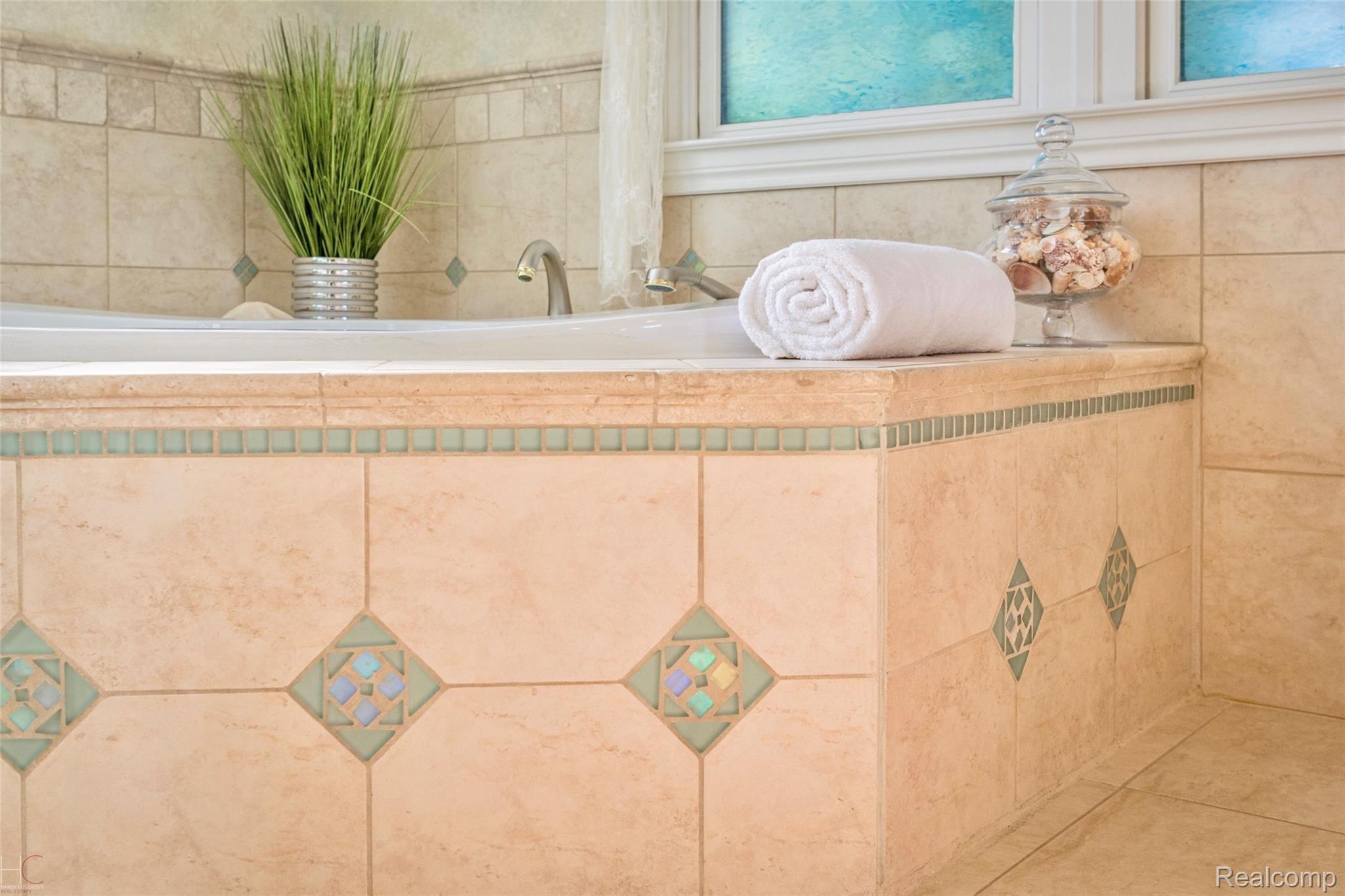 1367 Villa Road Birmingham, MI 48009 - Photo 21 of 37 Custom Tile