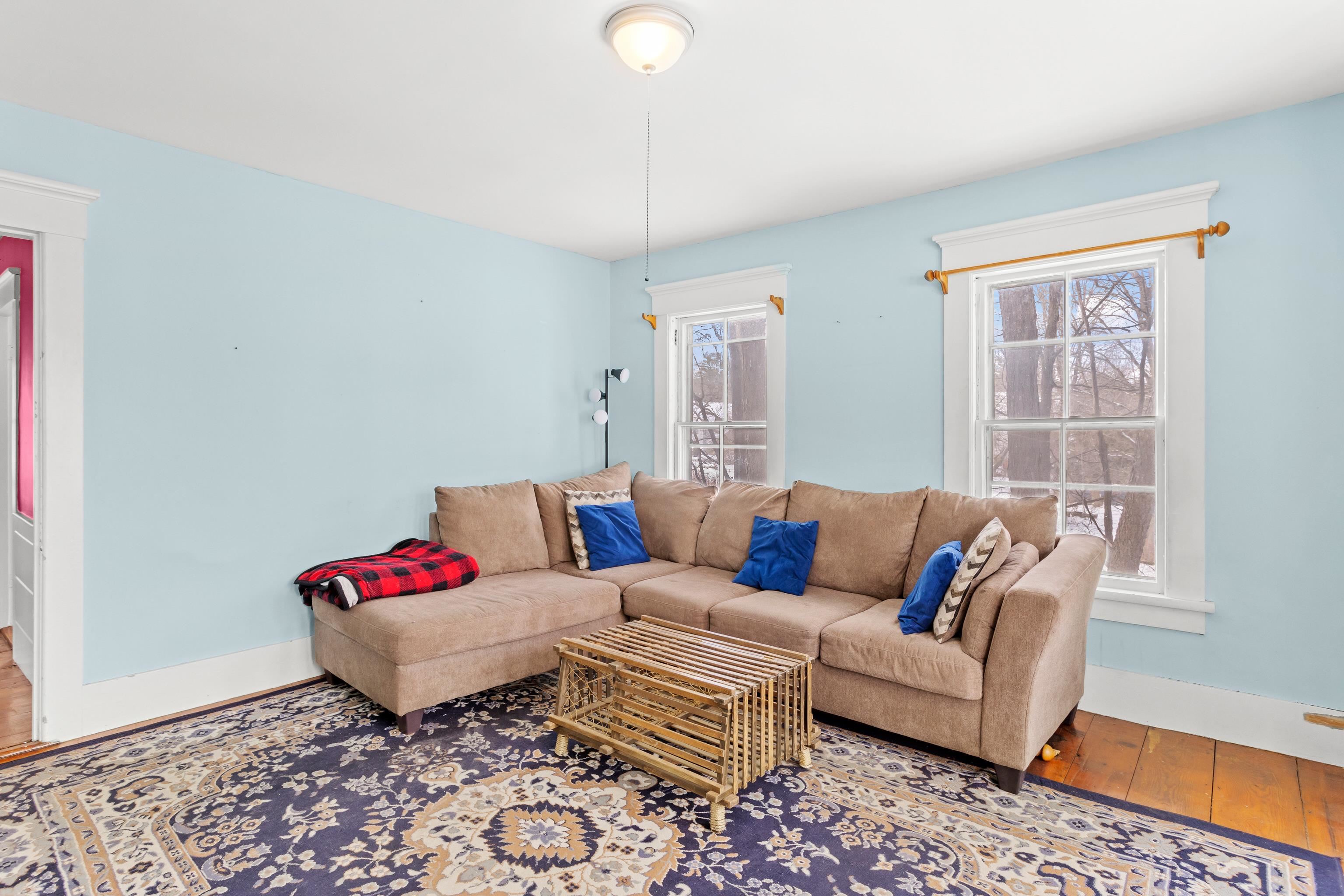 12 South Mast Street Goffstown, NH 03045 - Photo 11 of 59