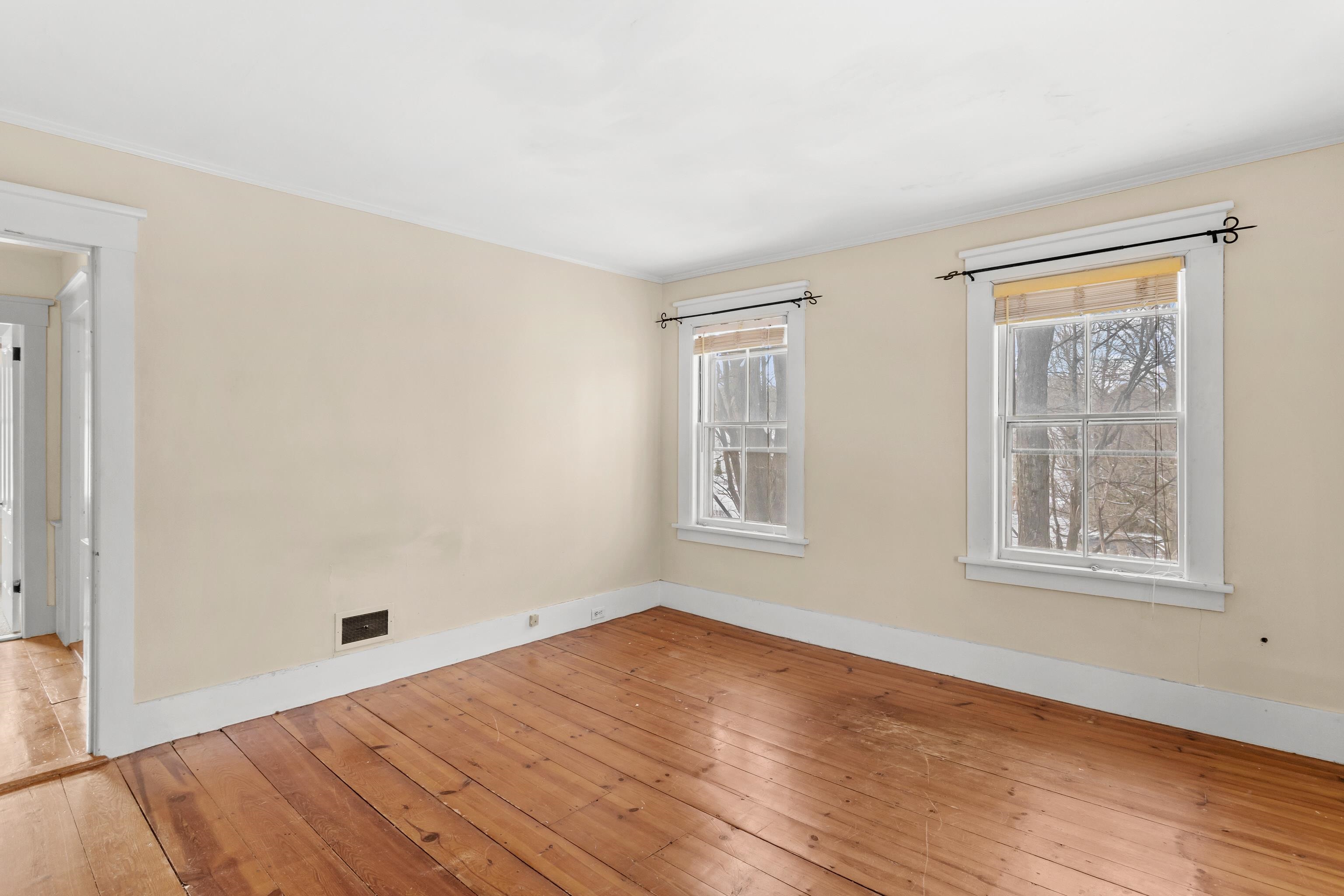 12 South Mast Street Goffstown, NH 03045 - Photo 34 of 59