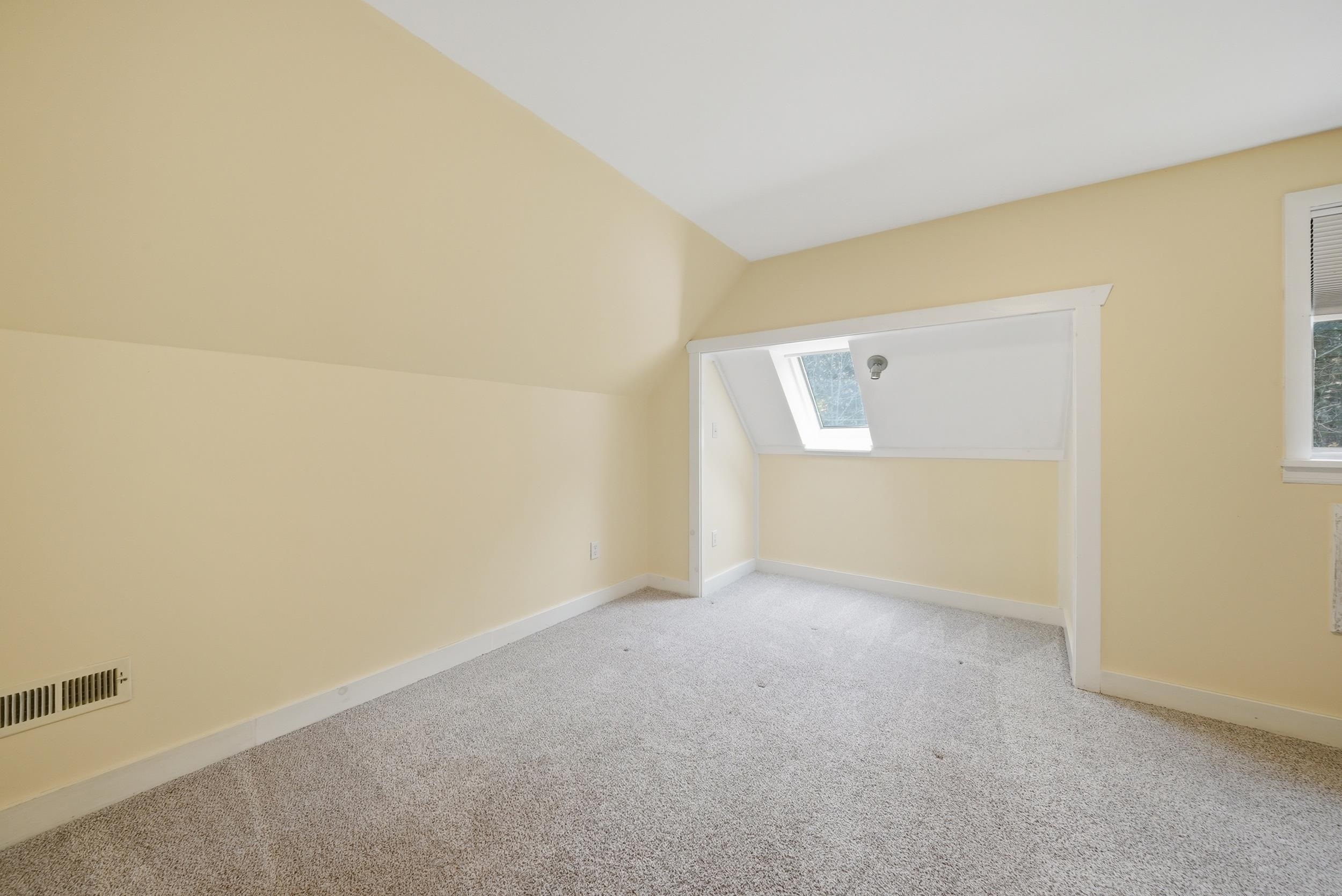 84 Butterfield Mill Road New Boston, NH 03070 - Photo 30 of 37