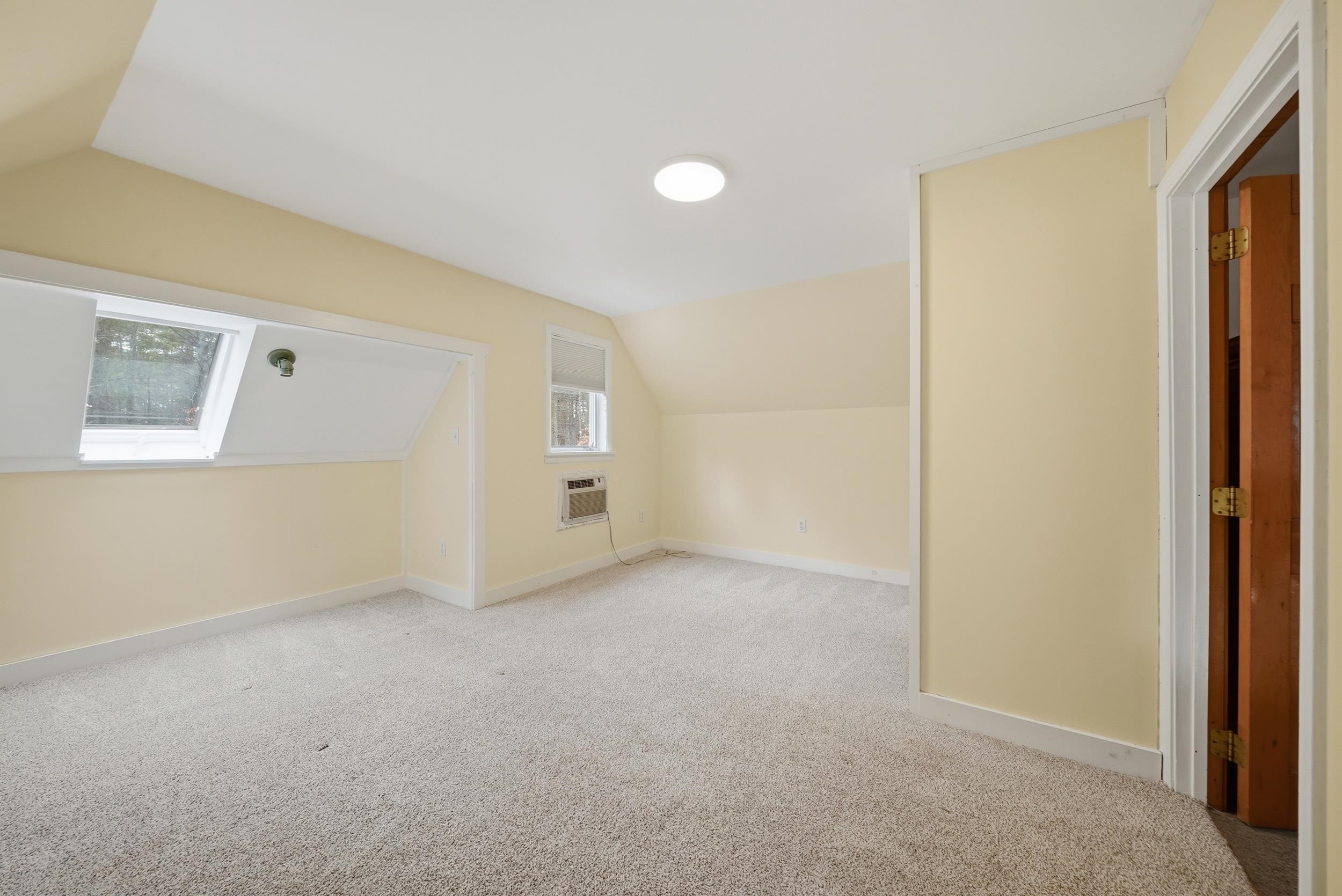 84 Butterfield Mill Road New Boston, NH 03070 - Photo 31 of 37