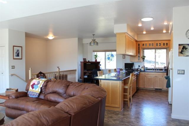 9886 Kestrel Road Klamath Falls, OR 97601 - Photo 6 of 22 Additional Photo