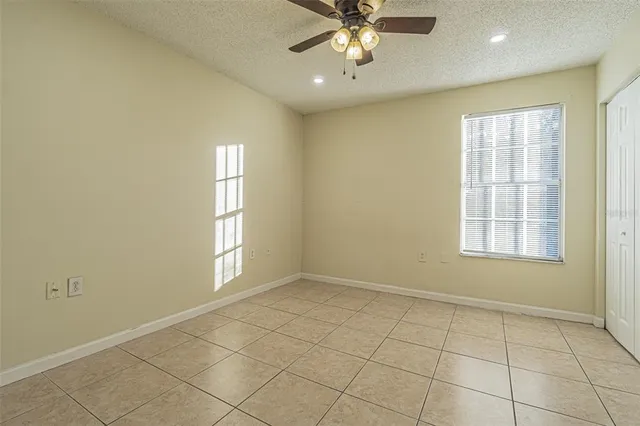 $1,898 | 6218 Oak Cluster Circle, Tampa, FL 33634