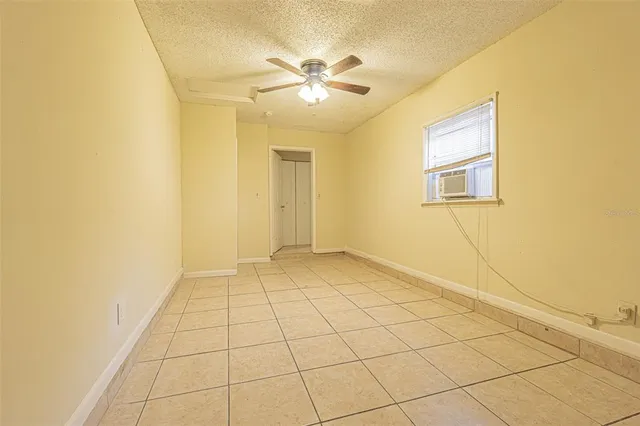 $1,898 | 6218 Oak Cluster Circle, Tampa, FL 33634