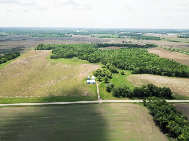 $425,000 | 39309 350th Street Southeast, Fosston, MN 56542