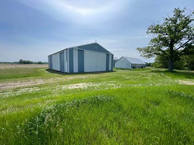 $425,000 | 39309 350th Street Southeast, Fosston, MN 56542