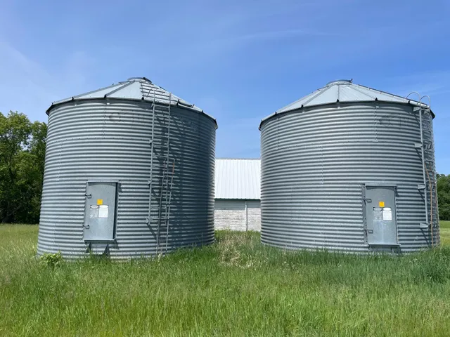 $425,000 | 39309 350th Street Southeast, Fosston, MN 56542