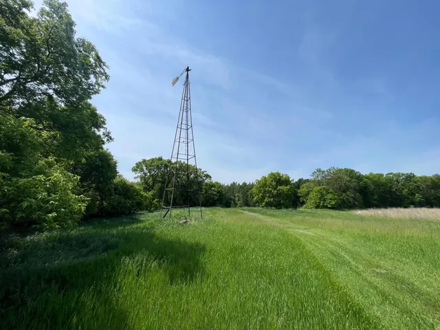 $425,000 | 39309 350th Street Southeast, Fosston, MN 56542