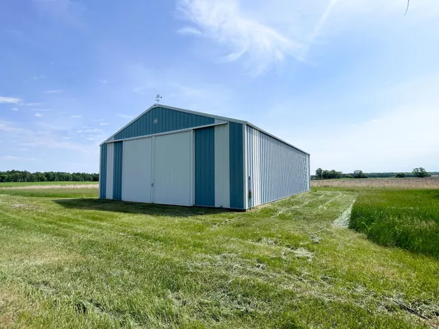 $425,000 | 39309 350th Street Southeast, Fosston, MN 56542