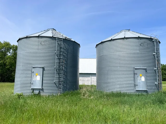 $425,000 | 39309 350th Street Southeast, Fosston, MN 56542