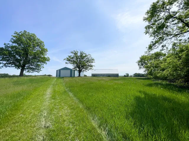 $425,000 | 39309 350th Street Southeast, Fosston, MN 56542