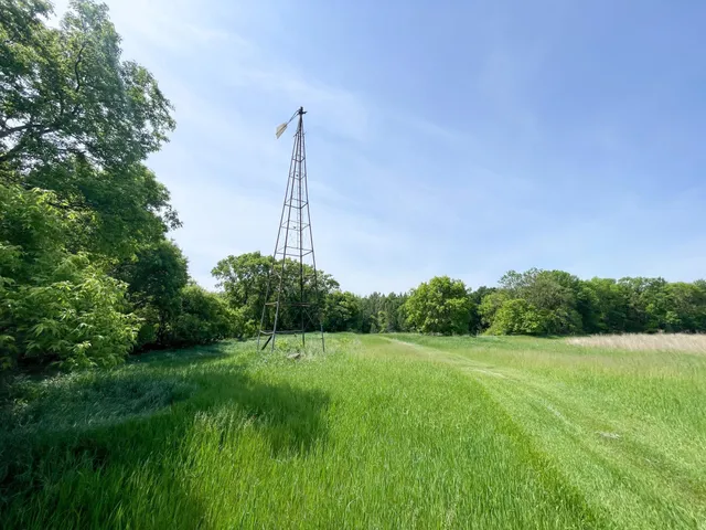 $425,000 | 39309 350th Street Southeast, Fosston, MN 56542