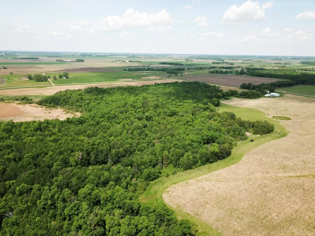 $425,000 | 39309 350th Street Southeast, Fosston, MN 56542