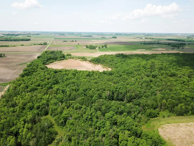 $425,000 | 39309 350th Street Southeast, Fosston, MN 56542