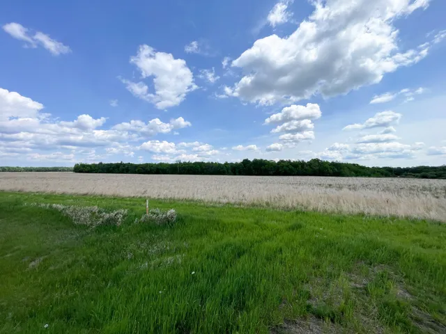 $425,000 | 39309 350th Street Southeast, Fosston, MN 56542