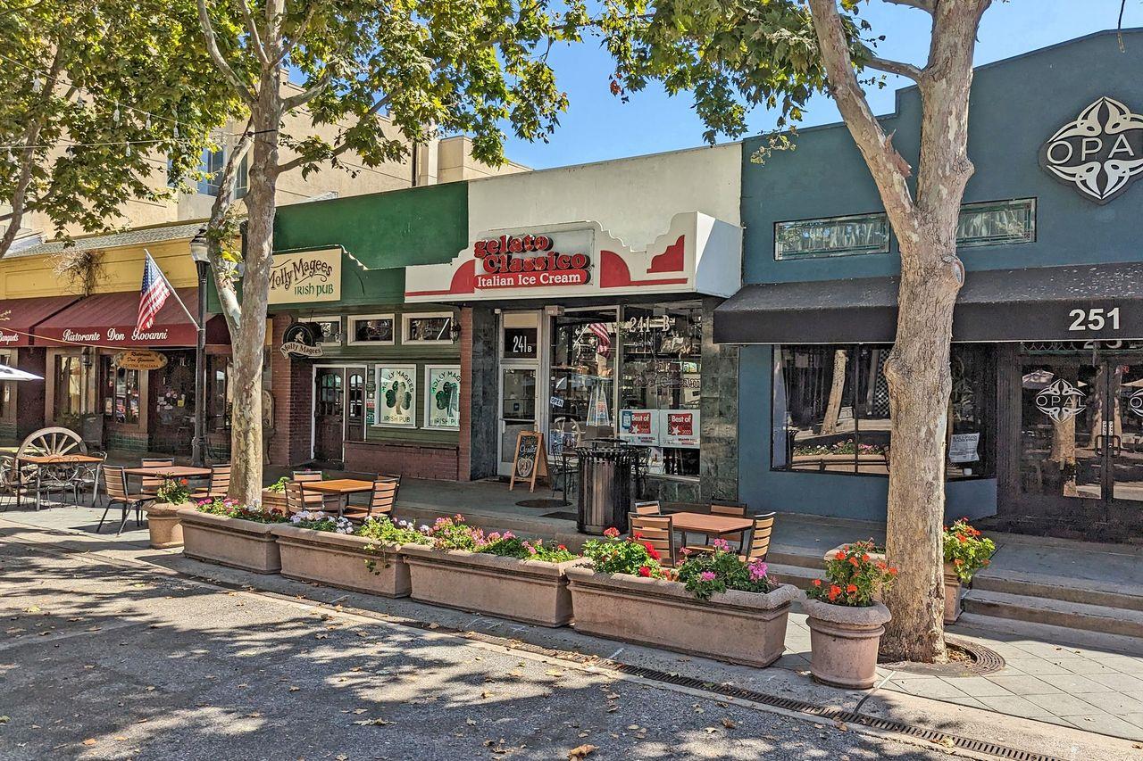 83 Centre Street Mountain View, CA 94041 - Photo 27 of 32 a view of a chairs and table in a patio