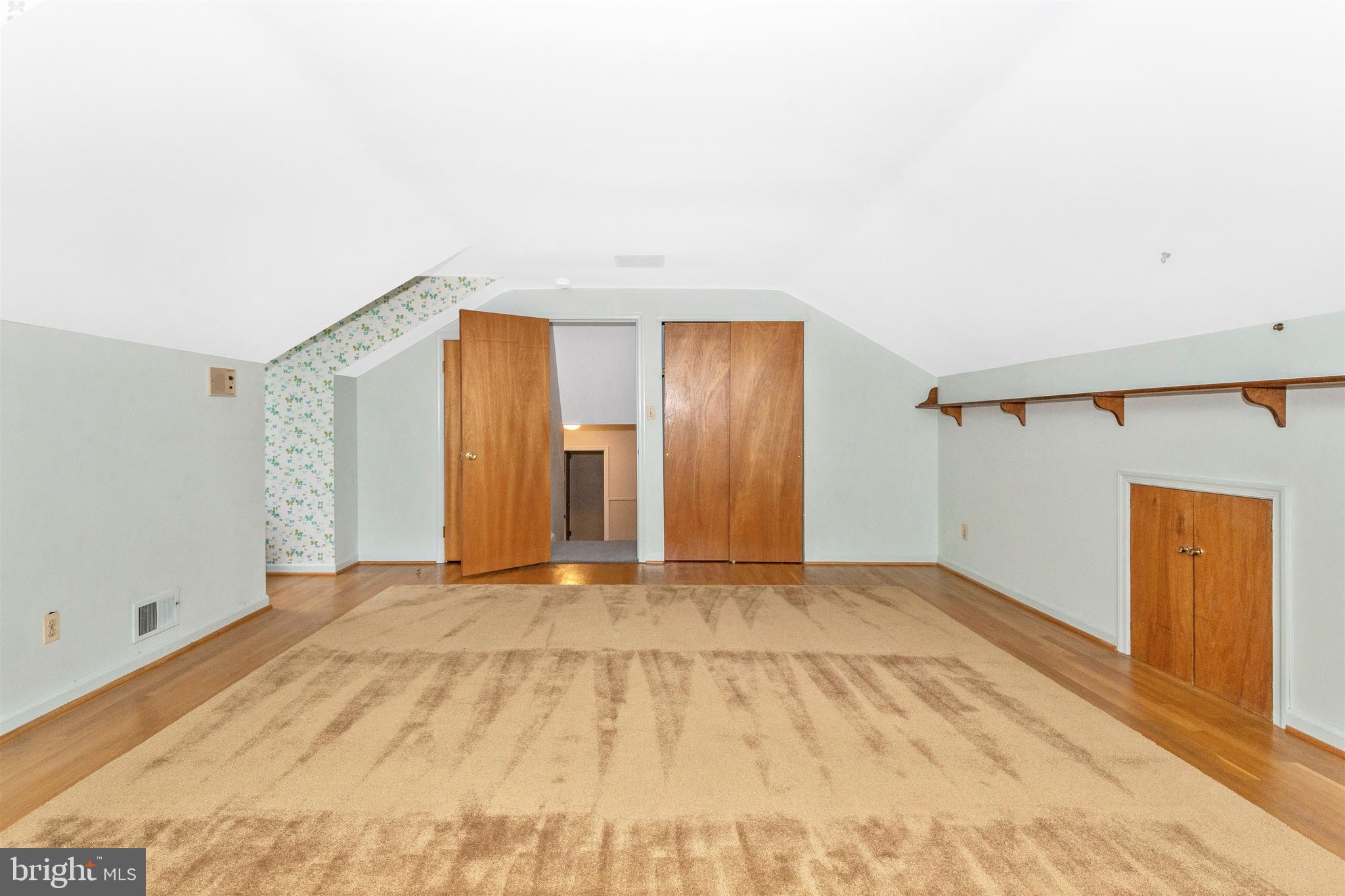 4 Dav Road Rockville, MD 20850 - Photo 22 of 49 HUGE Room with Dormer Insets - GREAT Space