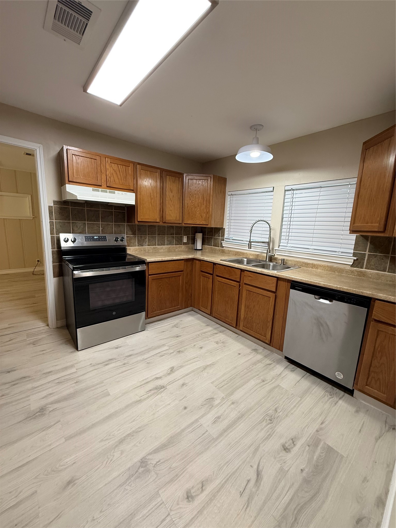 1102 East 2nd Street Sweeny, TX 77480 - Photo 2 of 13 Kitchen