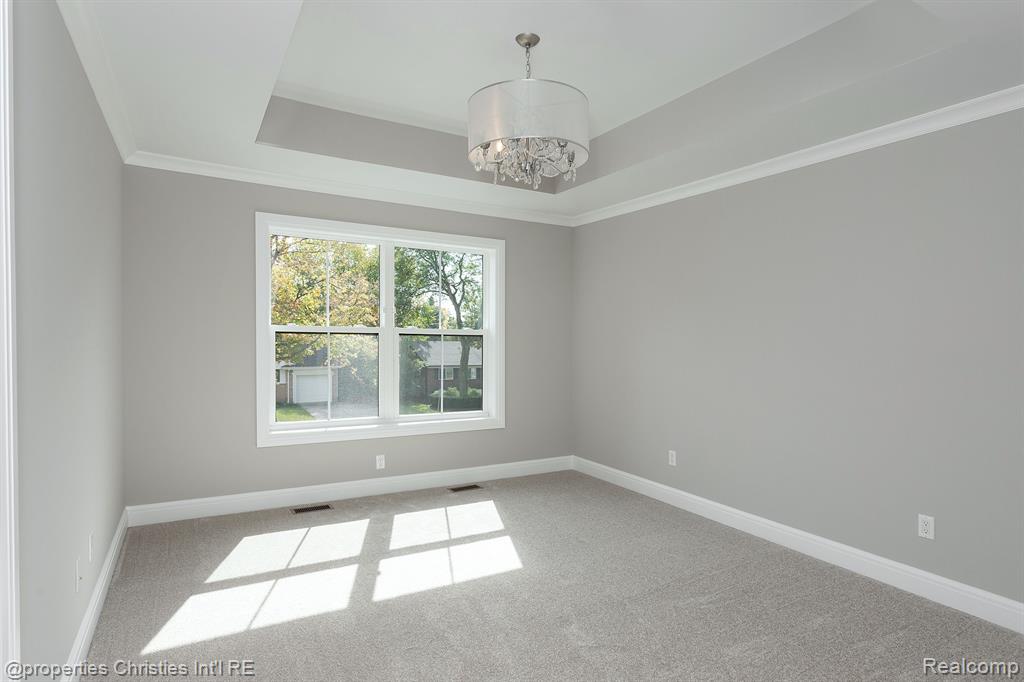2043 Yorkshire Road Birmingham, MI 48009 - Photo 48 of 65 Gallery Image 48