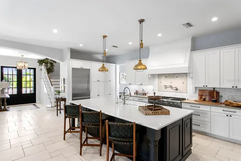 $4,000,000 | 220 North Harbor Drive, Holmes Beach, FL 34217