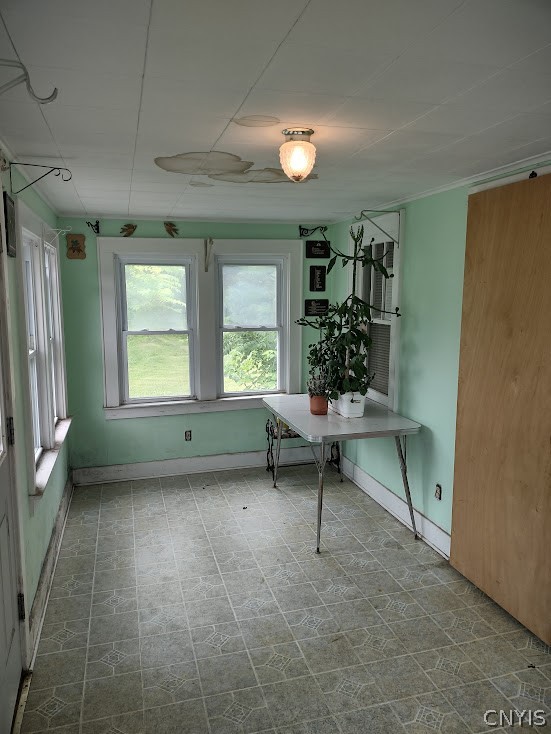 342 Belle Isle Road Geddes, NY 13209 - Photo 4 of 27 Heated porch