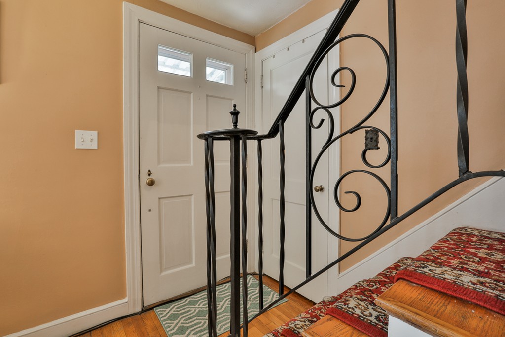 1324 Trapelo Road Waltham, MA 02451 - Photo 11 of 30