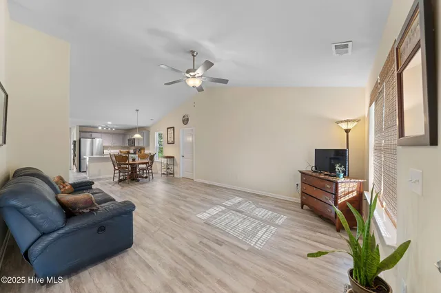 $425,000 | 265 Country Club Drive, Wallace, NC 28466