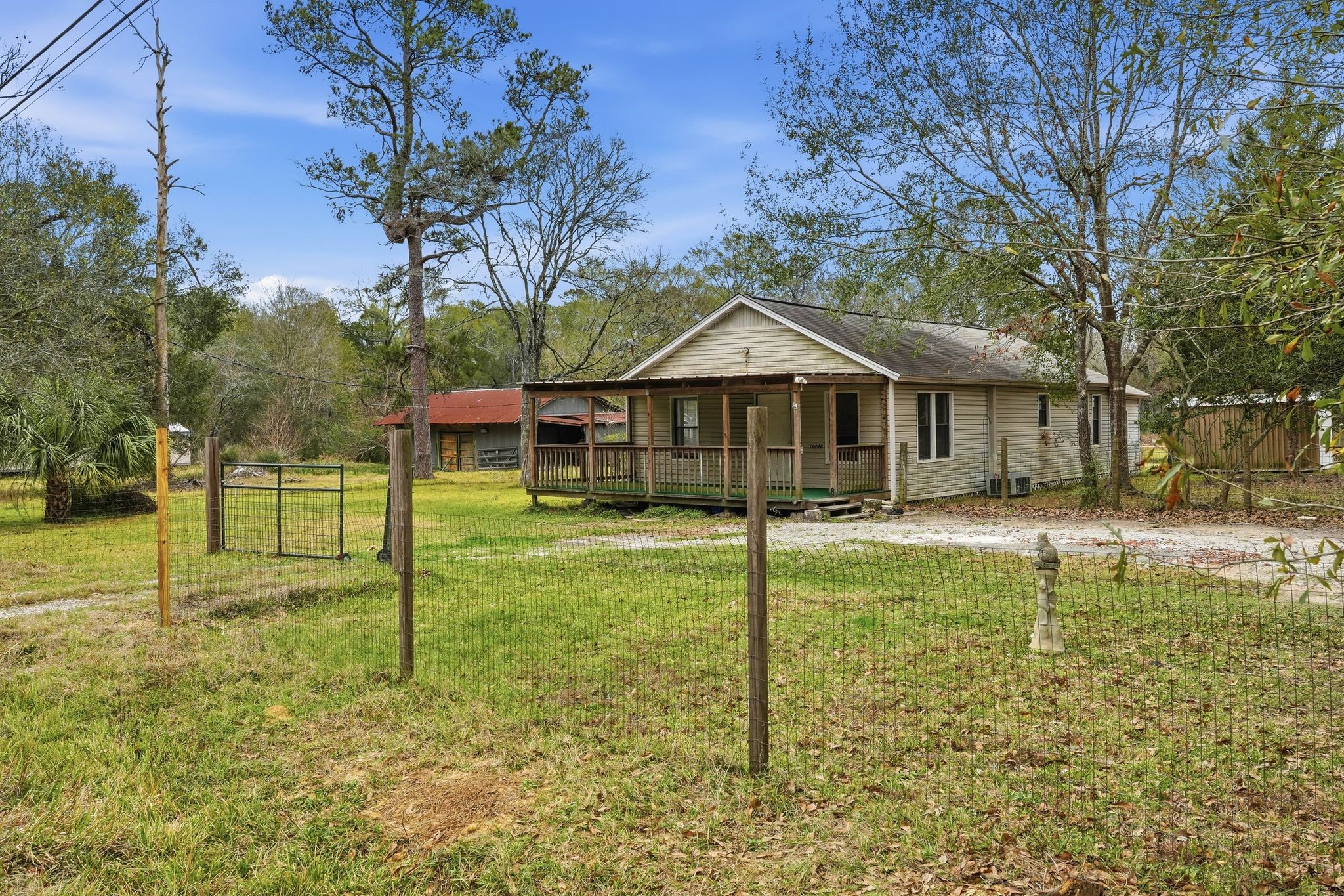 3110 Green Forest Road Conroe, TX 77303 - Photo 5 of 34