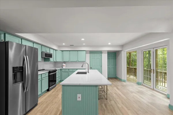 $699,000 | 1334 Jr Howell Road, Steinhatchee, FL 32359