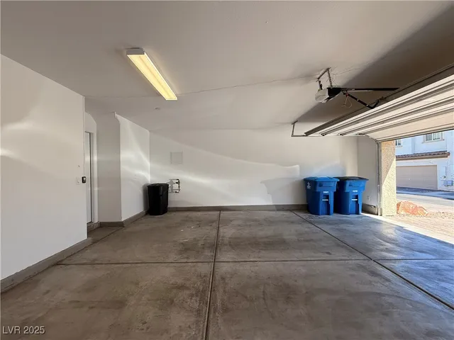 $1,895 | 735 Pickled Pepper Place, Henderson, NV 89011