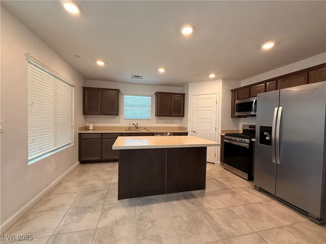 $1,895 | 735 Pickled Pepper Place, Henderson, NV 89011