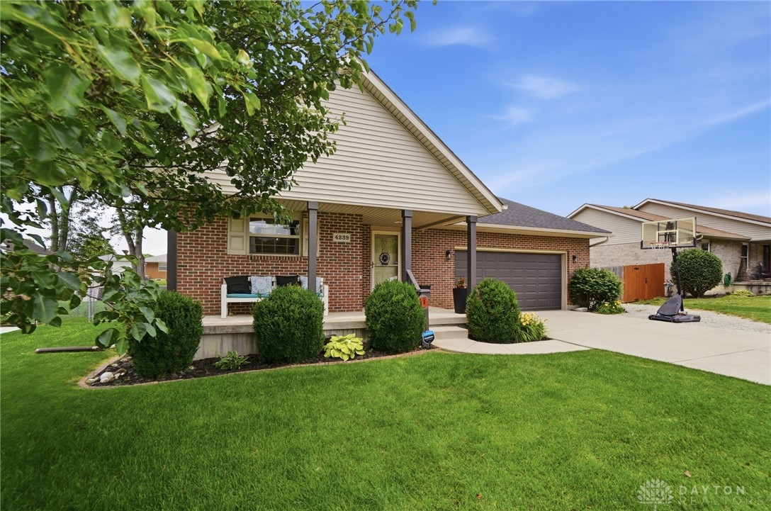 4239 Midfield Street Springfield, OH 45503 - Photo 3 of 66