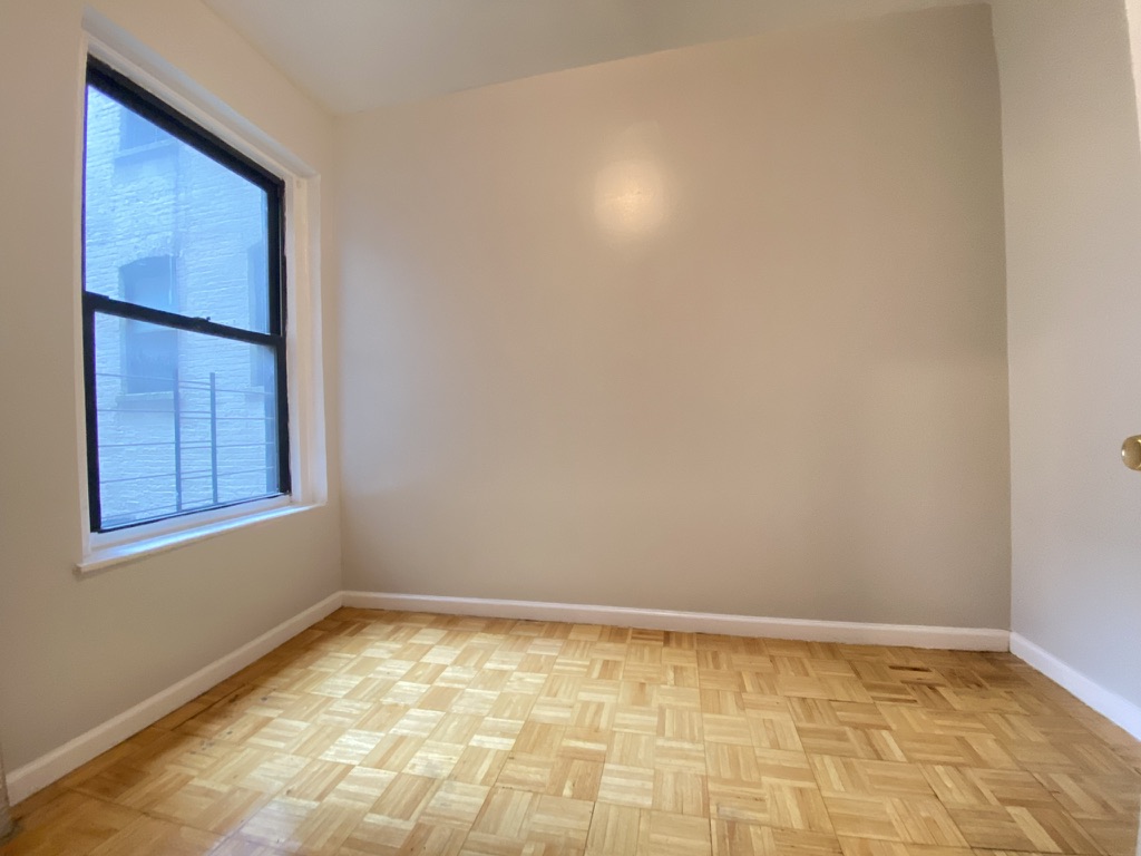 539 West 156th Street, Unit 8 Manhattan, NY 10032 - Photo 2 of 8