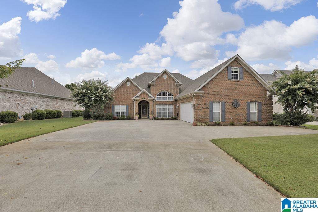 293 Wynlake Drive Alabaster, AL 35007 - Photo 2 of 40