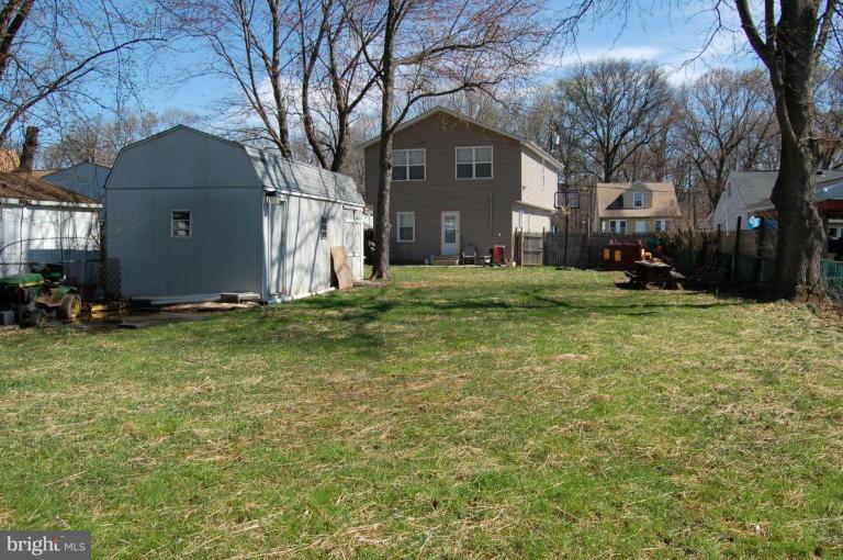 1410 Kent Road Essex, MD 21221 - Photo 5 of 17 Exterior (Rear)