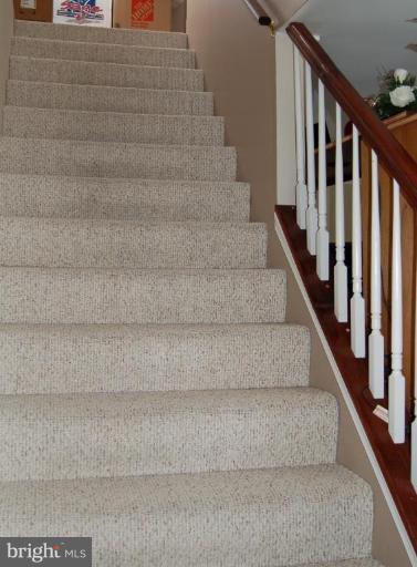 1410 Kent Road Essex, MD 21221 - Photo 9 of 17 Staircase