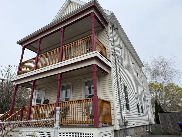 $2,500 | 12 Wentworth Street, Unit 1, Malden, MA 02148