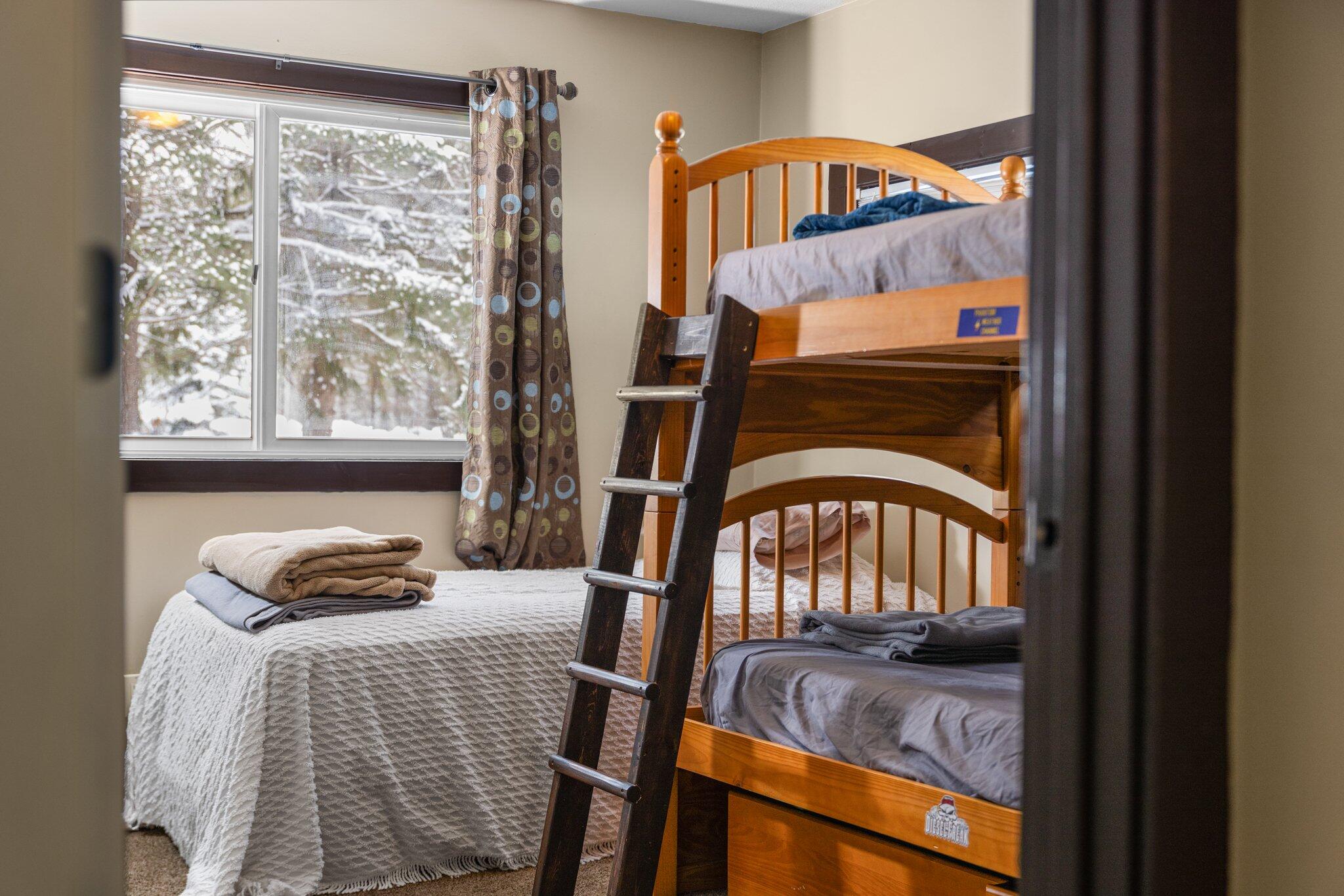 2240 Lone Pine Road Gaylord, MI 49735 - Photo 14 of 27 Gallery Image 14