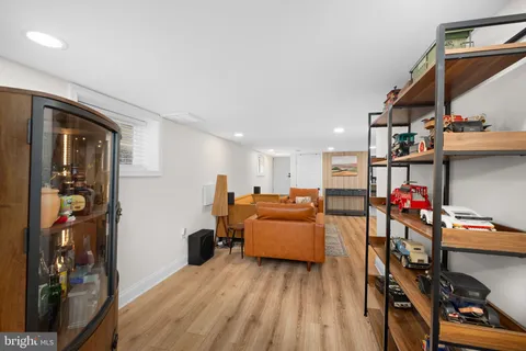 $969,900 | 2205 East Randolph Avenue, Alexandria, VA 22301