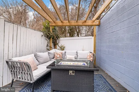 $969,900 | 2205 East Randolph Avenue, Alexandria, VA 22301